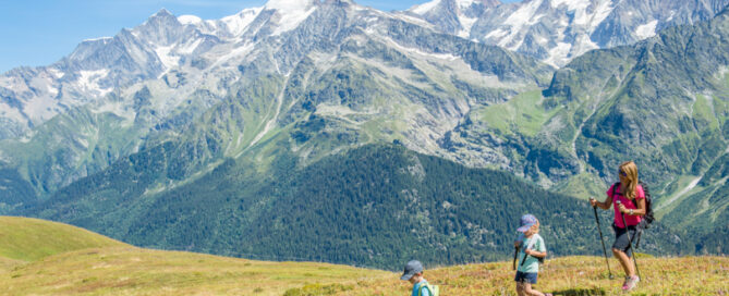 Vacances à la montagne en été